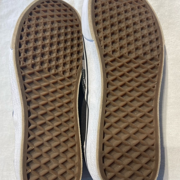 Vans classic slip on women’s size 7.5, men’s size 6 - Picture 4 of 6